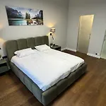 Grand Penthouse And *