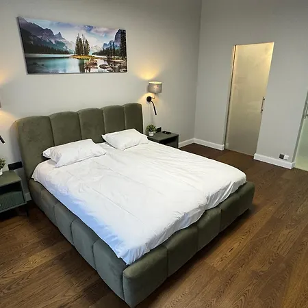 Grand Penthouse And *