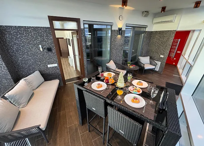 Grand Penthouse And Riga