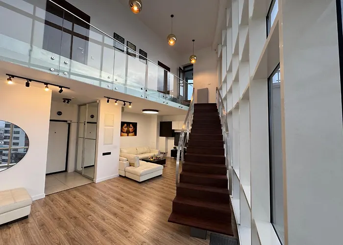 Grand Penthouse And Lägenhet